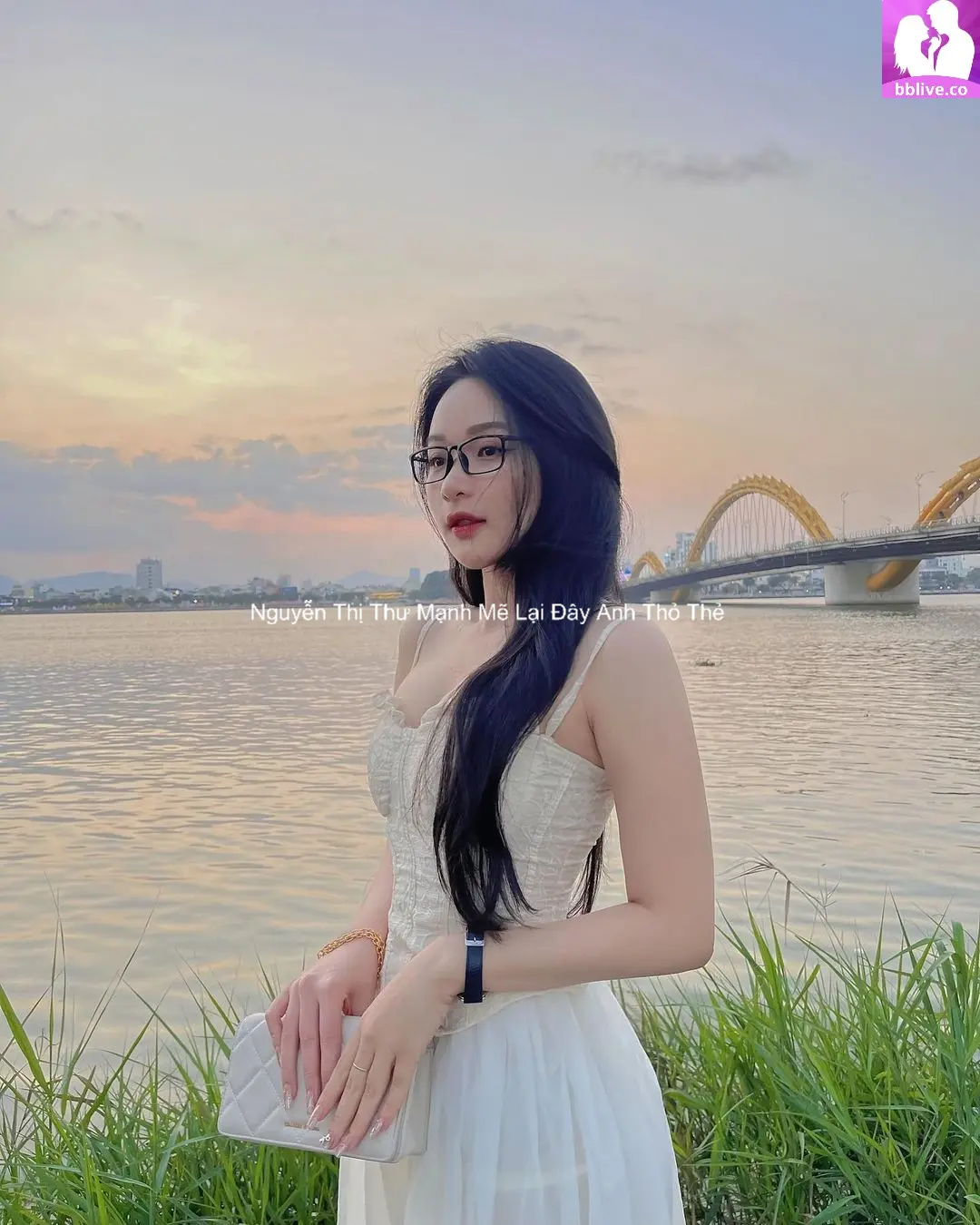 Nguyễn Thị Thư Mạnh Mẽ Lại Đây Anh Thỏ Thẻ 7 Nguyễn Thị Thư Mạnh Mẽ Lại Đây Anh Thỏ Thẻ 7